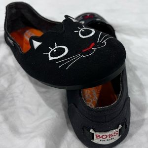 Like new BOBS sketchers cat slip on